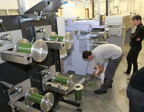 Inhuldiging nieuwe bi-componente extrusielijn, vakgroep Textielkunde (faculteit Ingenieurswetenschappen en Architectuur)