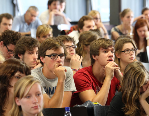 Openingscollege Interne Belgische Politiek en openingscollege Lokale Politiek met gastspreker Vlaams minister Geert Bourgeois-70