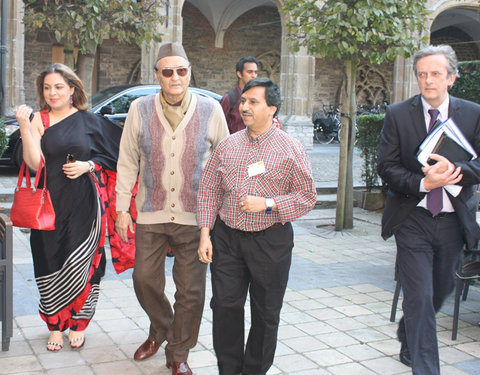 Dr. Karan Singh geeft gastlezing aan UGent en huldigt de Gentse leerstoel voor Hindi in als 'Kamiel Bulcke Chair of Hindi'-7104