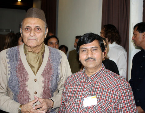 Dr. Karan Singh geeft gastlezing aan UGent en huldigt de Gentse leerstoel voor Hindi in als 'Kamiel Bulcke Chair of Hindi'-7109