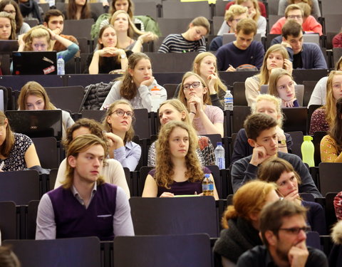 Gastcollege aan studenten Geneeskunde en Gezondheidswetenschappen door prof. Peter Piot