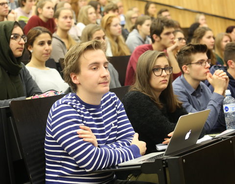 Gastcollege aan studenten Geneeskunde en Gezondheidswetenschappen door prof. Peter Piot