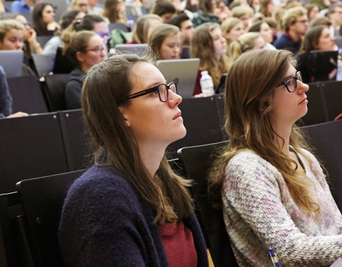 Gastcollege aan studenten Geneeskunde en Gezondheidswetenschappen door prof. Peter Piot