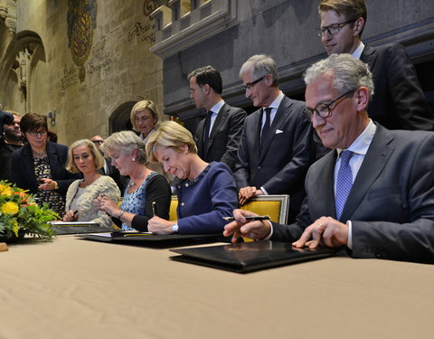 Vlaams-Nederlandse top met Geert Bourgeois (Vlaams minister-president) en Mark Rutte (minister-president van Nederland) in stadh