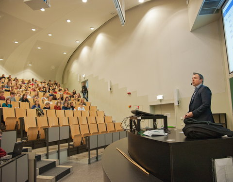 Open Lessen voor laatstejaarsscholieren