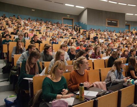 Open Lessen voor laatstejaarsscholieren