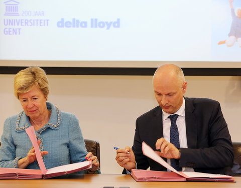 Ondertekening Delta Lloyd Life Leerstoel 'Perspectieven op een gezond en gelukkig leven’