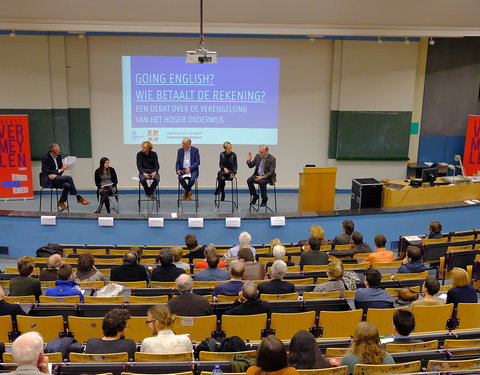 Debat 'Going English? Wie betaalt de rekening?'