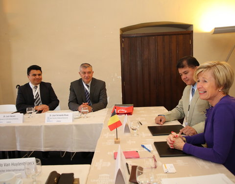 MoU met Escuela Superior Politecnica de Chimborazo (Ecuador)