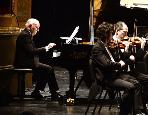 Dies Natalisconcert met première universitaire hymne