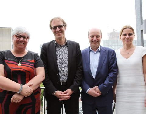 Persconferentie na 1e stemronde verkiezing rector en vicerector