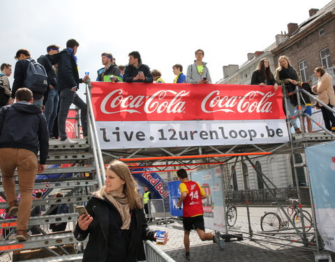 Rondje voor 200 jaar UGent tijdens 12urenloop 2017