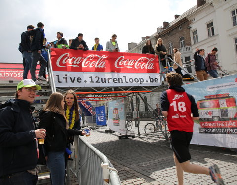 Rondje voor 200 jaar UGent tijdens 12urenloop 2017