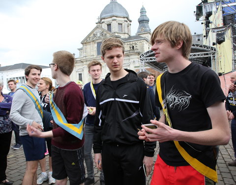 Rondje voor 200 jaar UGent tijdens 12urenloop 2017