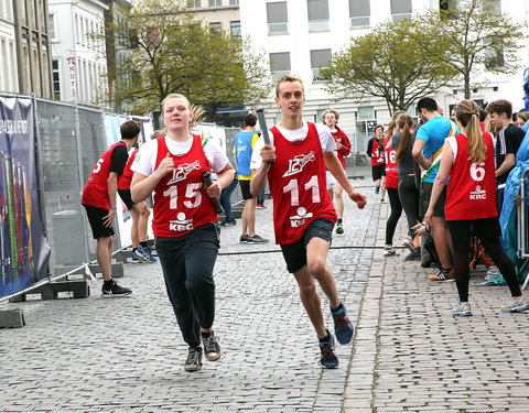 Rondje voor 200 jaar UGent tijdens 12urenloop 2017