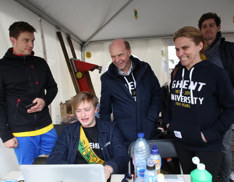 Rondje voor 200 jaar UGent tijdens 12urenloop 2017