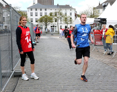 Rondje voor 200 jaar UGent tijdens 12urenloop 2017