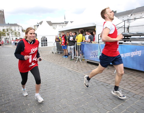 Rondje voor 200 jaar UGent tijdens 12urenloop 2017