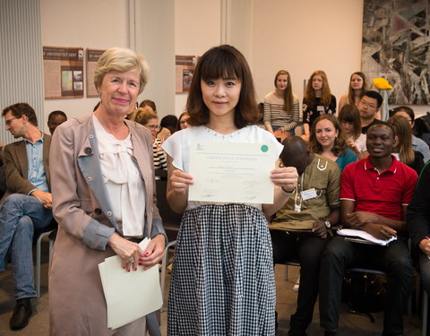 Overhandiging certificaten Summer School 'Health & Migration 2017'