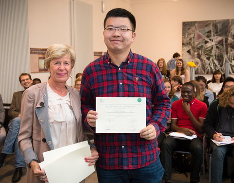 Overhandiging certificaten Summer School 'Health & Migration 2017'