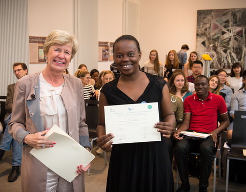 Overhandiging certificaten Summer School 'Health & Migration 2017'