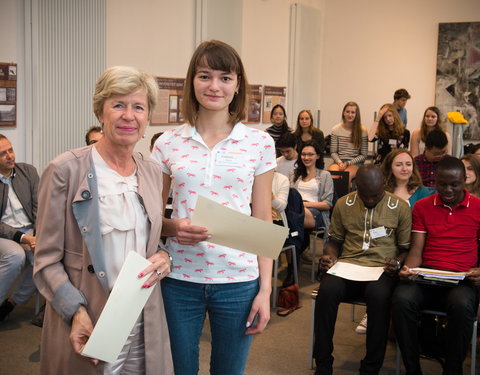 Overhandiging certificaten Summer School 'Health & Migration 2017'