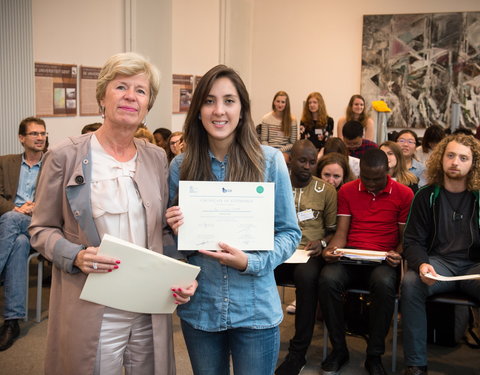 Overhandiging certificaten Summer School 'Health & Migration 2017'