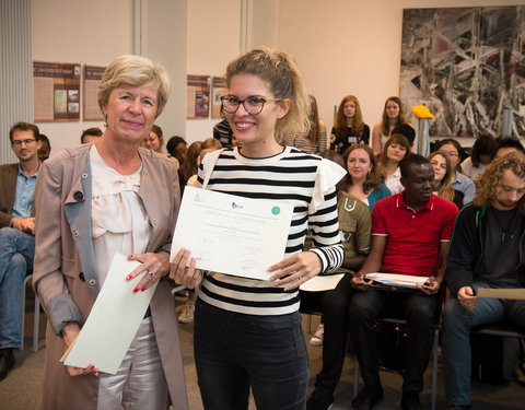 Overhandiging certificaten Summer School 'Health & Migration 2017'