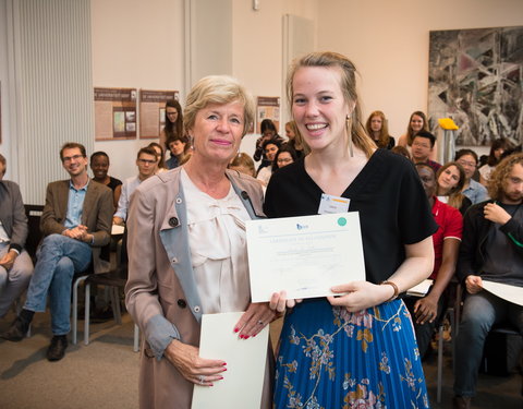 Overhandiging certificaten Summer School 'Health & Migration 2017'