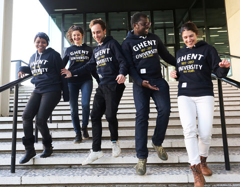 Studenten met UGent sweater