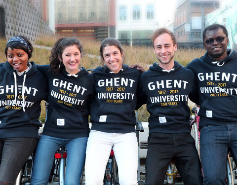 Studenten met UGent sweater