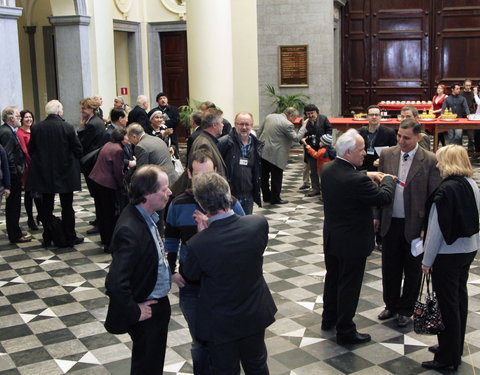 Plechtige ondertekening van 'The Ghent Charter in Defense of Iraqi Academia', openingsplechtigheid van het 'International semina