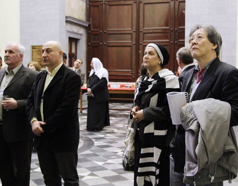 Plechtige ondertekening van 'The Ghent Charter in Defense of Iraqi Academia', openingsplechtigheid van het 'International semina