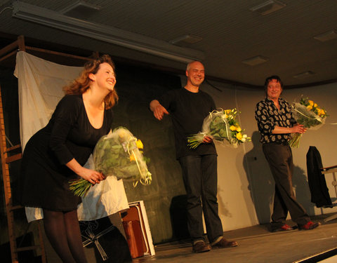 Première van de 'De Wandelende Jood', theatervertelling naar de symbolische roman van August Vermeylen, aan UGent gebracht in he