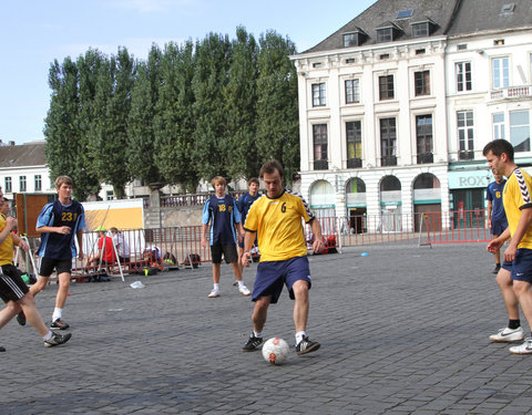 Interuniversitaire sportwedstrijden n.a.v. de opening van nieuwe studentenhomes aan de Kantienberg-8894