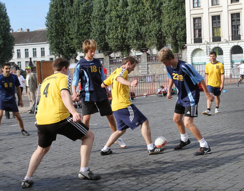 Interuniversitaire sportwedstrijden n.a.v. de opening van nieuwe studentenhomes aan de Kantienberg-8895