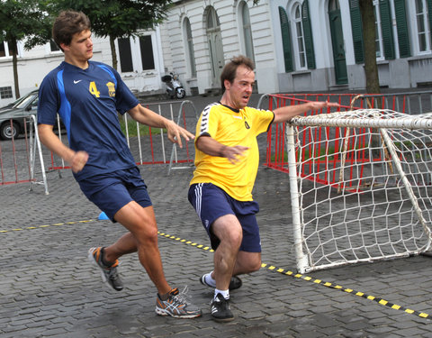 Interuniversitaire sportwedstrijden n.a.v. de opening van nieuwe studentenhomes aan de Kantienberg-8896