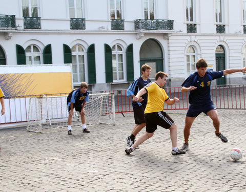 Interuniversitaire sportwedstrijden n.a.v. de opening van nieuwe studentenhomes aan de Kantienberg-8897