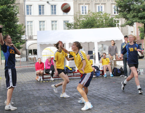 Interuniversitaire sportwedstrijden n.a.v. de opening van nieuwe studentenhomes aan de Kantienberg-8900