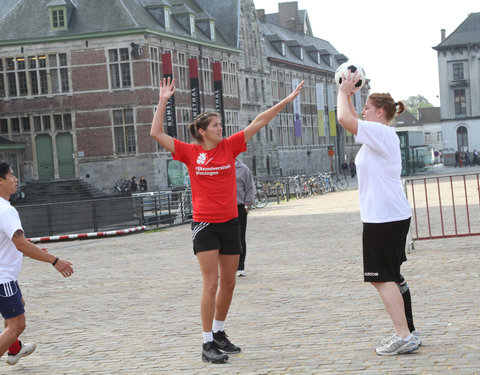 Interuniversitaire sportwedstrijden n.a.v. de opening van nieuwe studentenhomes aan de Kantienberg-8916