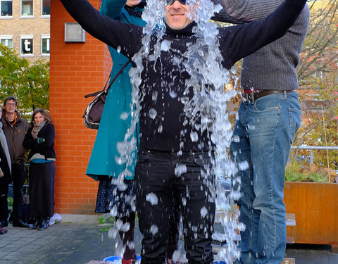 Ice Bucket Challenge in FPPW ten voordele van ALS Liga