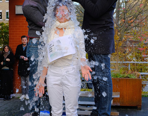 Ice Bucket Challenge in FPPW ten voordele van ALS Liga