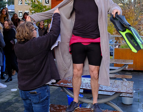 Ice Bucket Challenge in FPPW ten voordele van ALS Liga