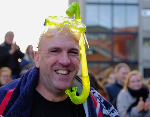 Ice Bucket Challenge in FPPW ten voordele van ALS Liga