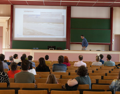 Kinderuniversiteit 'Geniale golven!'