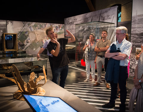 Alumni nocturne: tentoonstelling 'Sporen van Oorlog' in Flanders Fields Museum (Ieper)