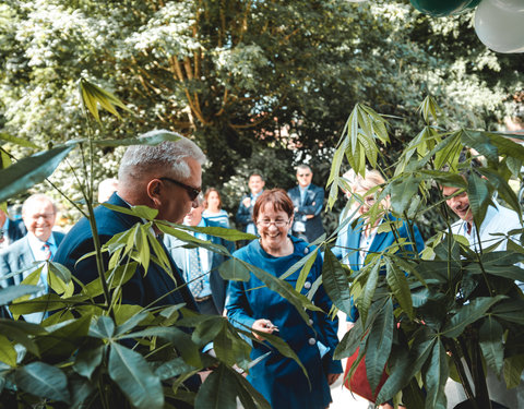 Opening Dierendispensarium in aanwezigheid van Prins Laurent