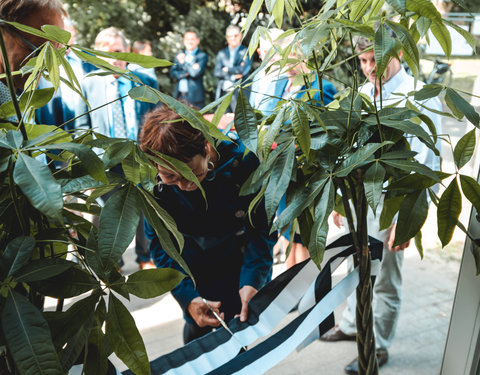 Opening Dierendispensarium in aanwezigheid van Prins Laurent