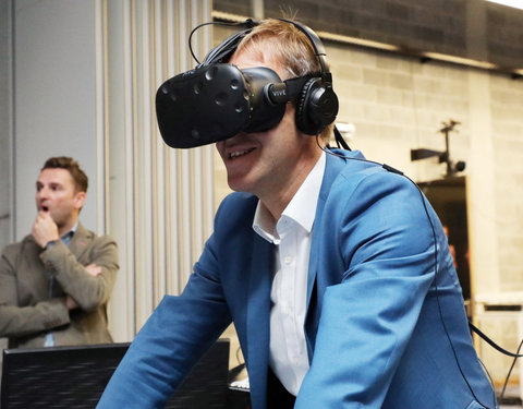 Voorstelling virtual reality applicatie die gevaarherkenning meet bij jonge fietsers