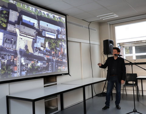 Symbolische eerstesteenlegging uitbreiding studentenrestaurant De Brug 